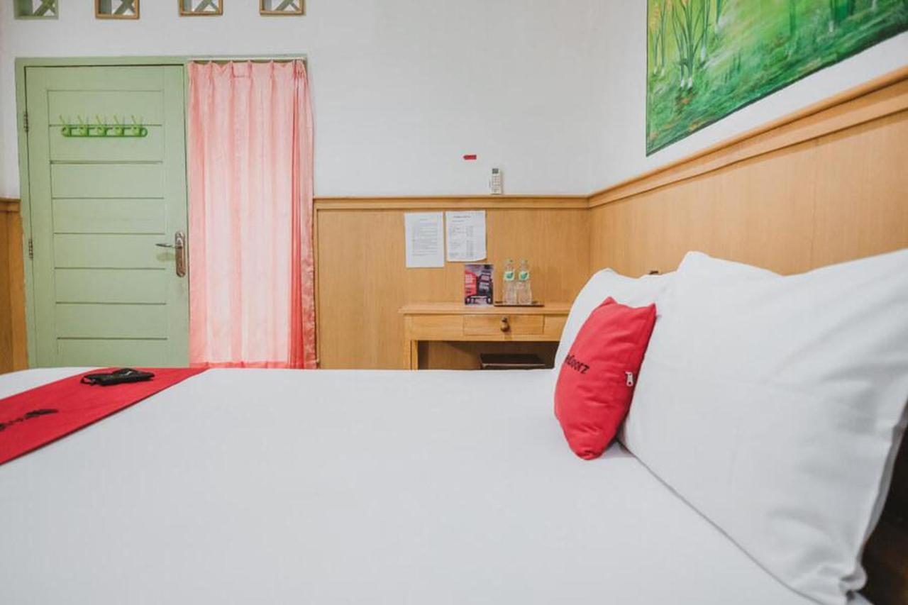 Reddoorz Near Kartini Mall Lampung Wisma tamu Bandar Lampung